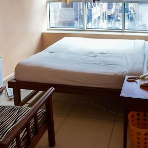 Standard Zimmer mit Kingsize-Bett